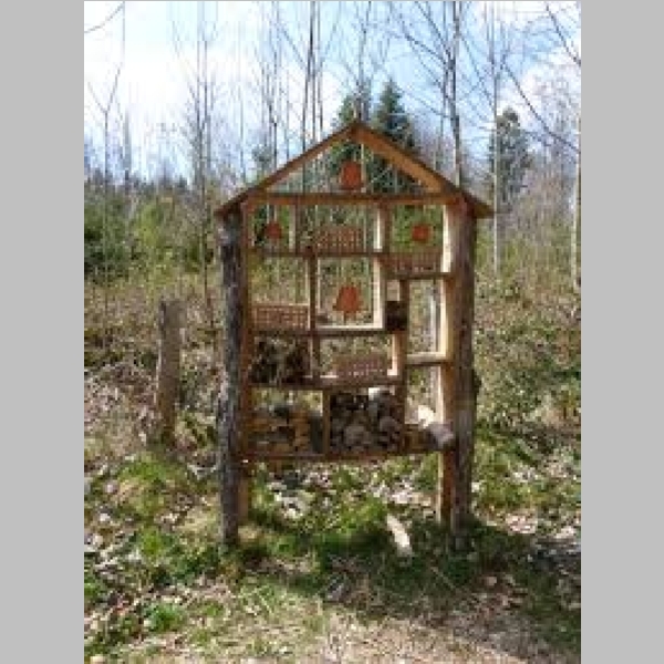 Insect_Hotel_3.jpg